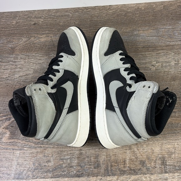 Air Jordan 1 Retro High Shadow 2.0 575441-035 Size 6.5Y - Picture 4 of 9
